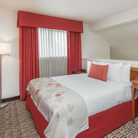 Value Suites Extended Stay - St Louis Maryland Heights Bagian luar foto