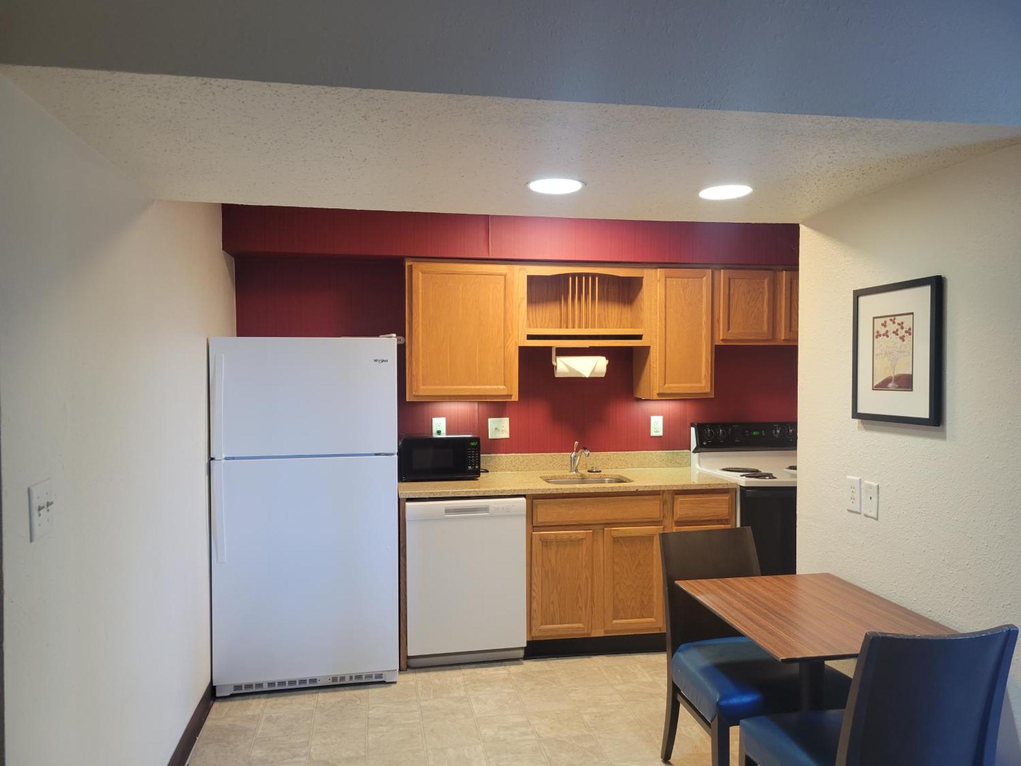 Value Suites Extended Stay - St Louis Maryland Heights Bagian luar foto