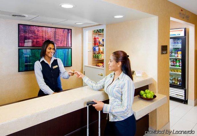 Value Suites Extended Stay - St Louis Maryland Heights Bagian luar foto