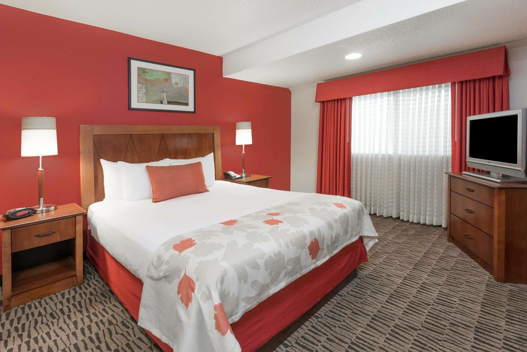 Value Suites Extended Stay - St Louis Maryland Heights Bagian luar foto
